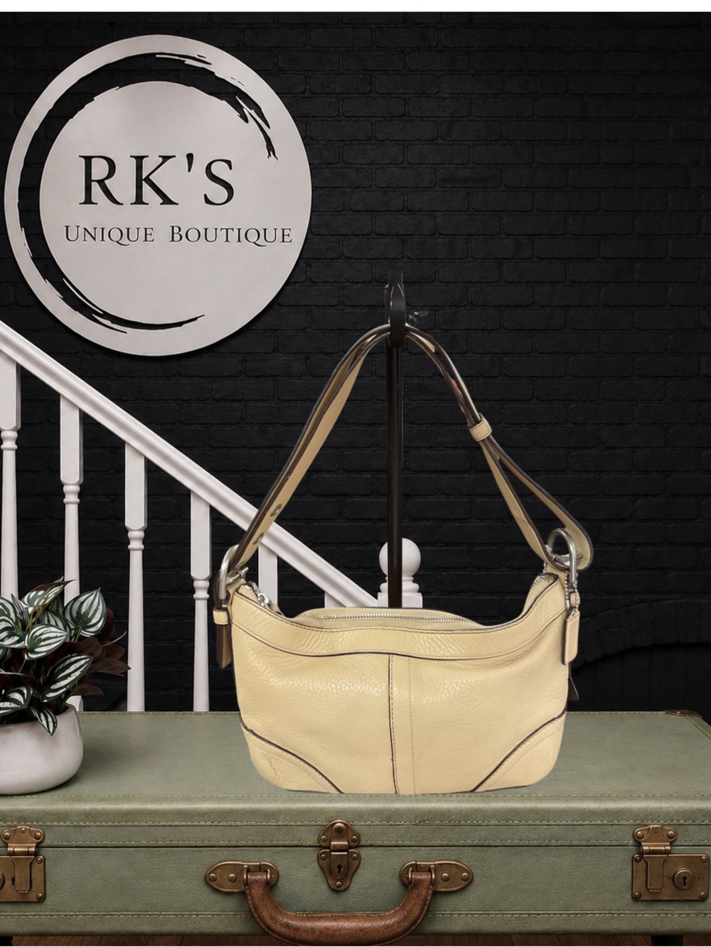 Coach Beige Leather Shoulder Bag